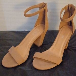 Top Moda Sandals Size 7